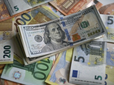 Нацбанк Казахстана объяснил проблемы с выдачей иностранной валюты в РК